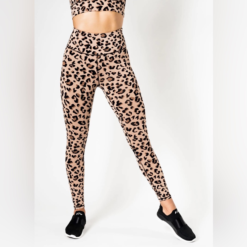IVL collective leopard print leggings